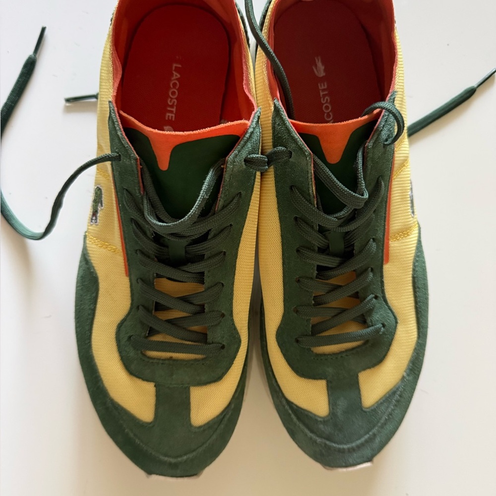 Lacoste women’s  Green, Yellow & Orange Low-Top Sneakers sz 9.5